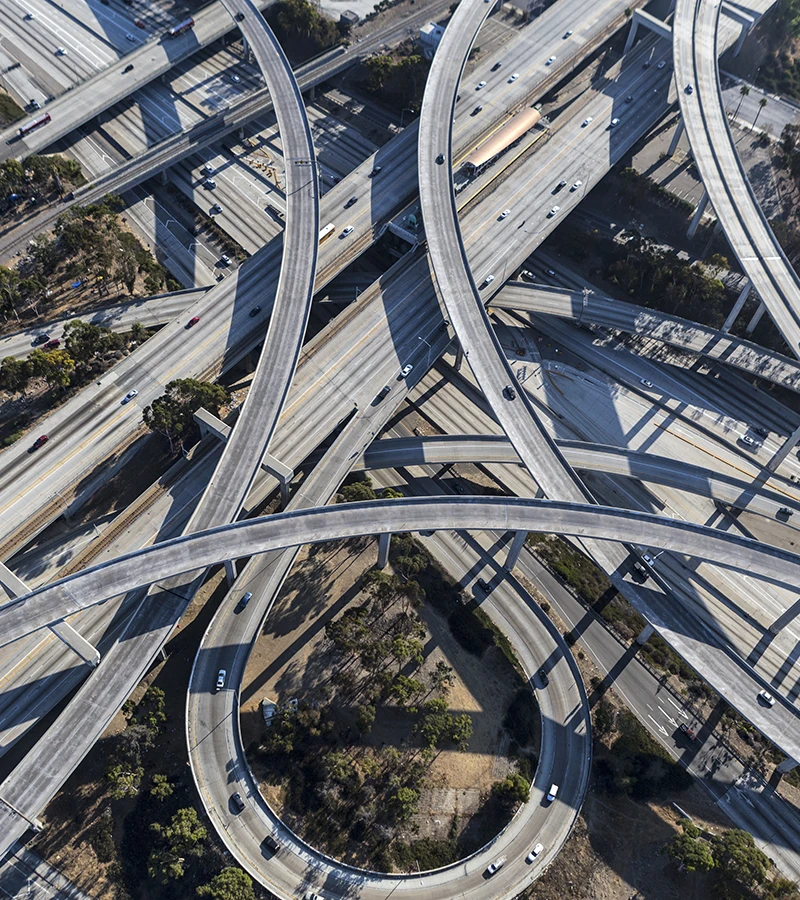 Winding and confusing offramps